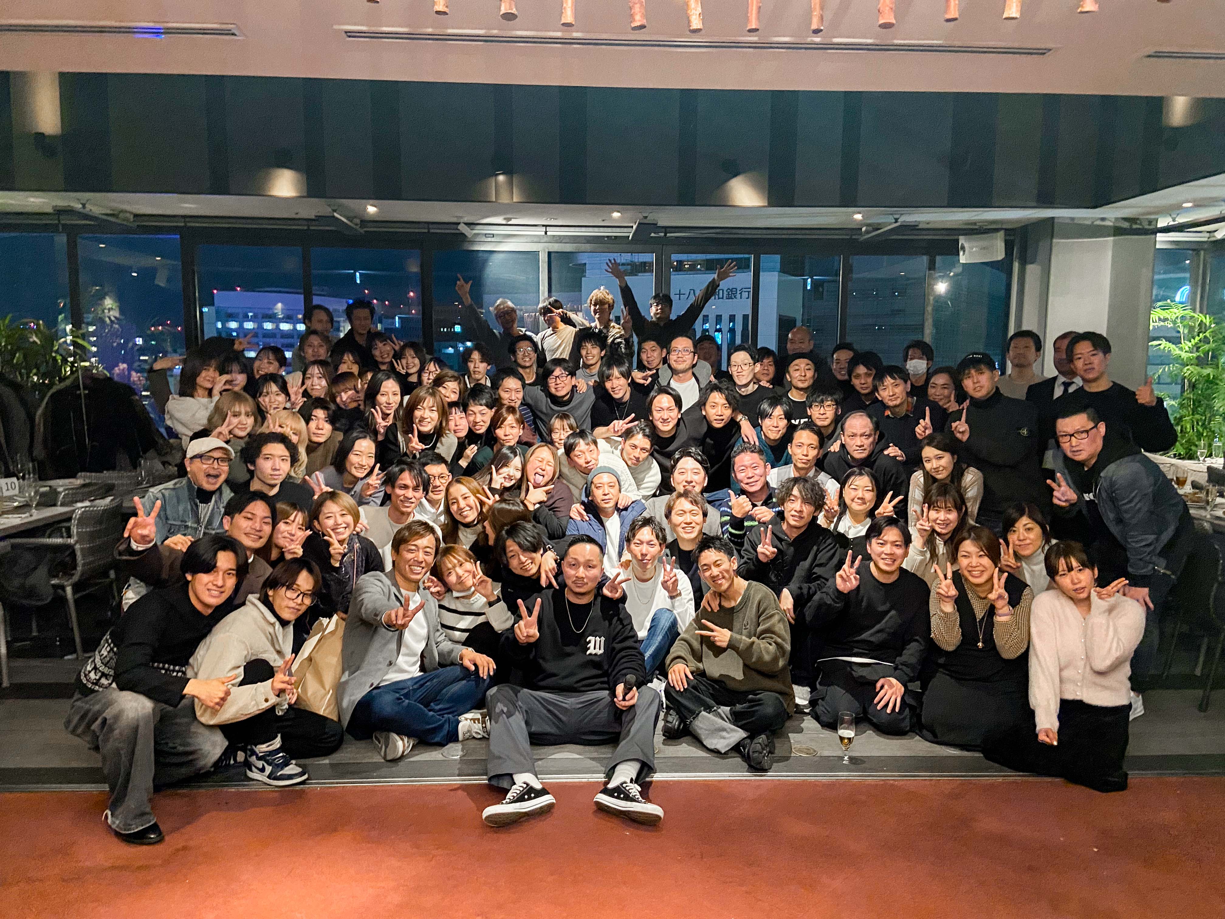 笑顔と歓声があふれる年末忘年会！